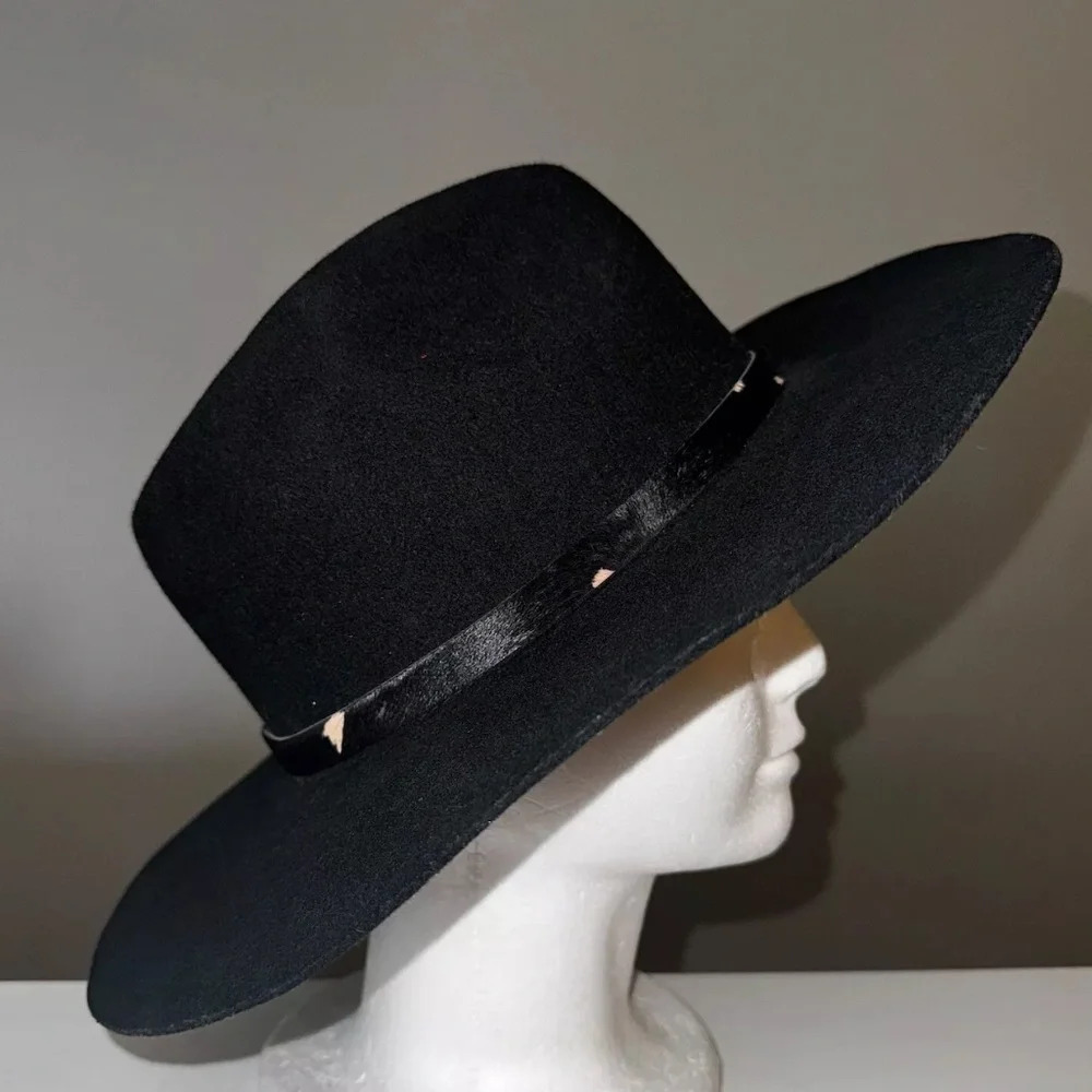 EUC Ecote Urban Outfitters 100% Wool Calf Hair Accent Black Cowboy Hat